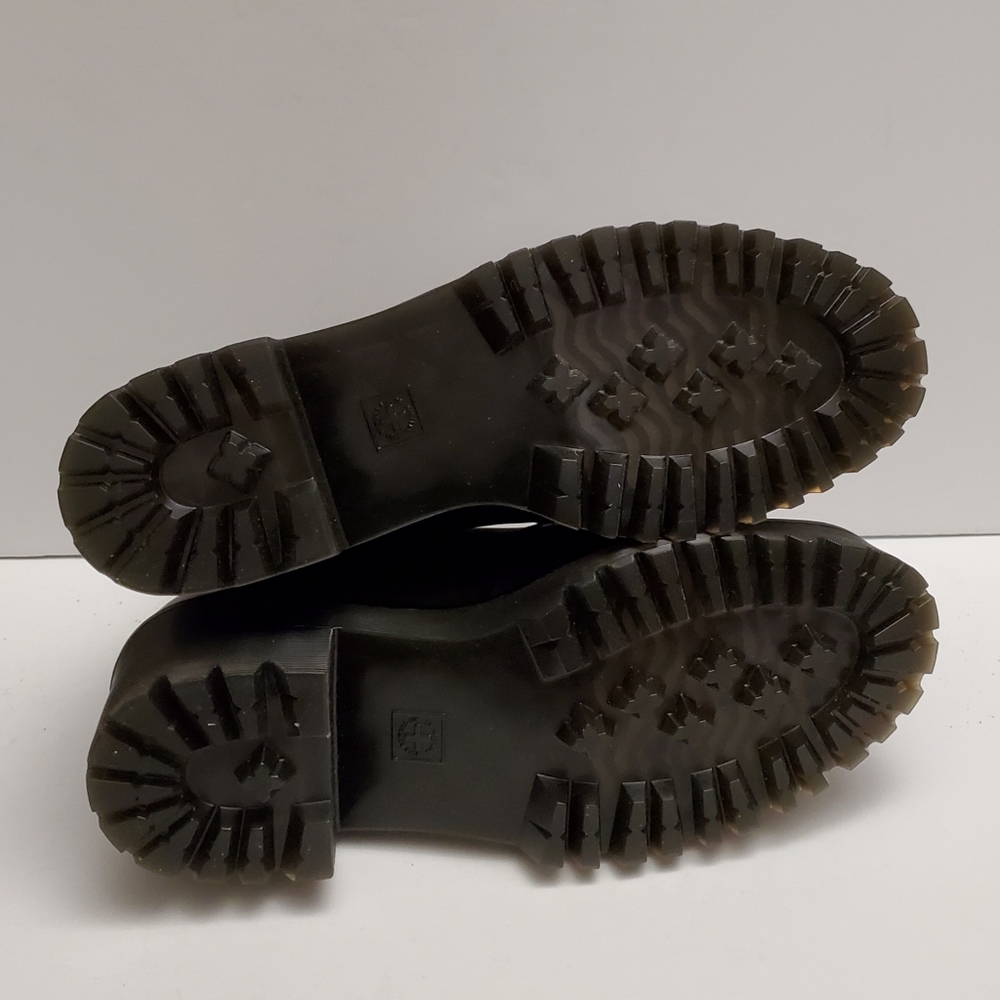 New Dr. Martens Rometty Chelsea Boots - Picture 6 of 8